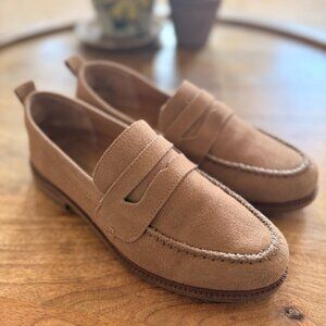 Kelsi Dagger Brooklyn Women's Suede Loafer (Almond/Sand) Size 7.5W